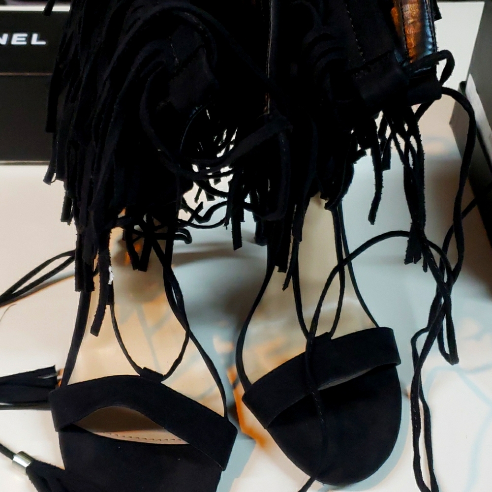 NWOT Blk fringe laceup stiletto - Picture 1 of 3